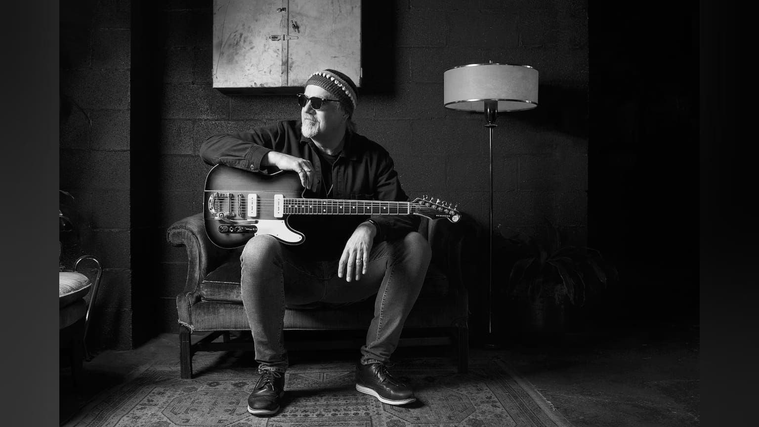 Man playing guitar